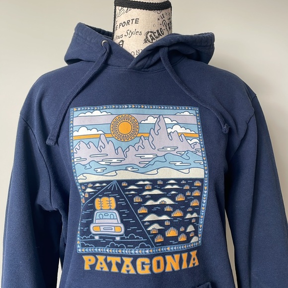 Patagonia Men's Navy Hoodie - size Small - Picture 2 of 7